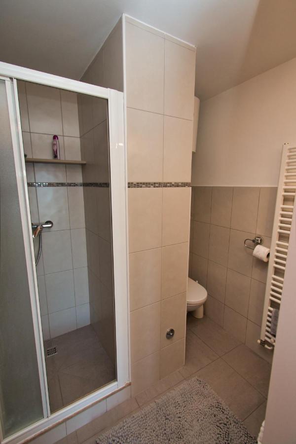 Apartment Zizi Omiš Екстериор снимка