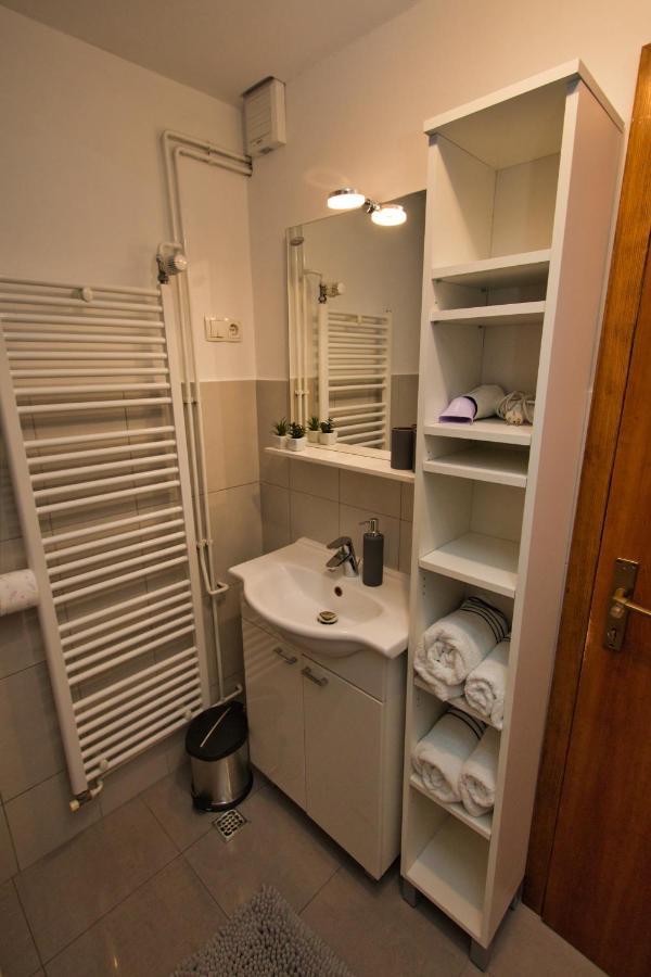 Apartment Zizi Omiš Екстериор снимка