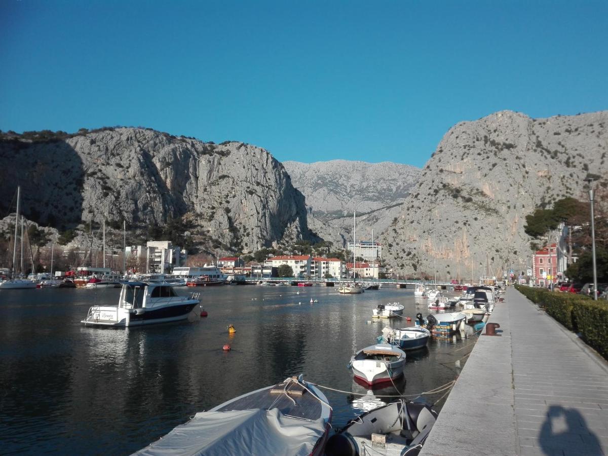 Apartment Zizi Omiš Екстериор снимка