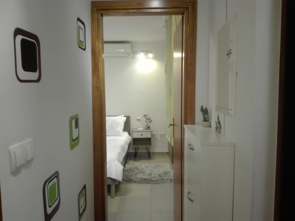 Apartment Zizi Omiš Екстериор снимка
