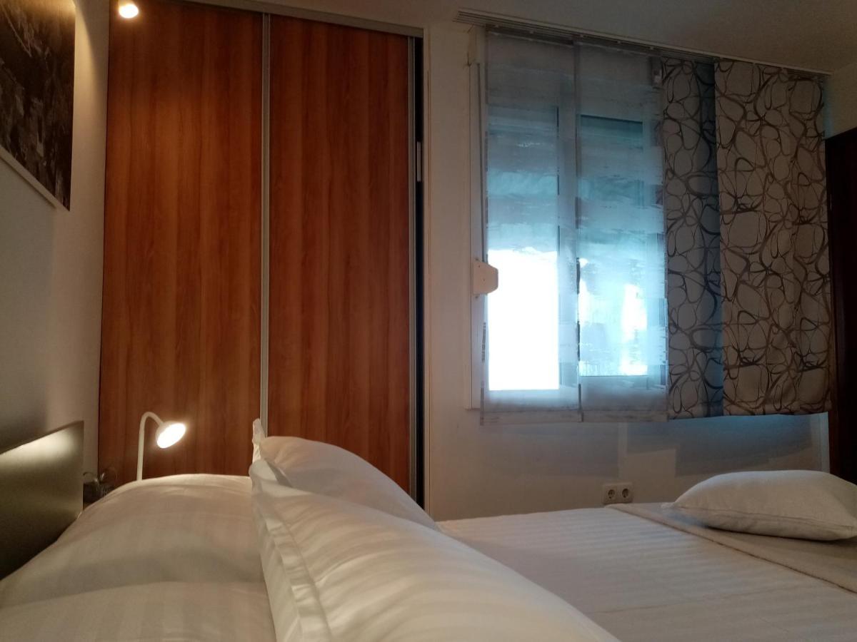 Apartment Zizi Omiš Екстериор снимка