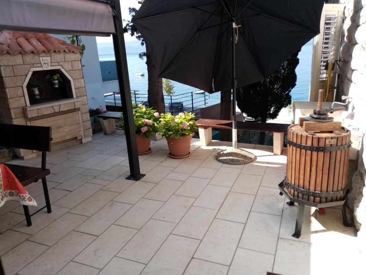 Apartment Zizi Omiš Екстериор снимка
