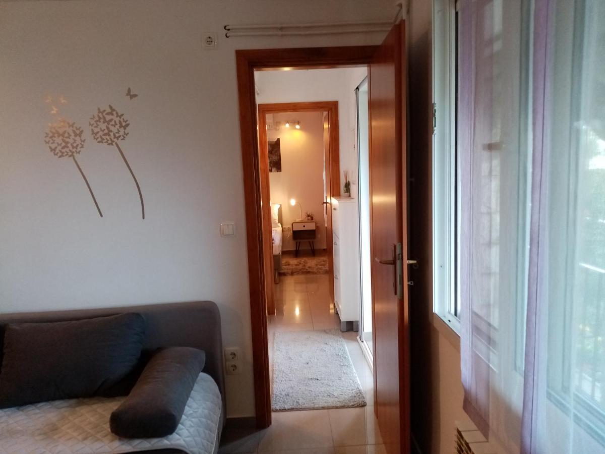 Apartment Zizi Omiš Екстериор снимка
