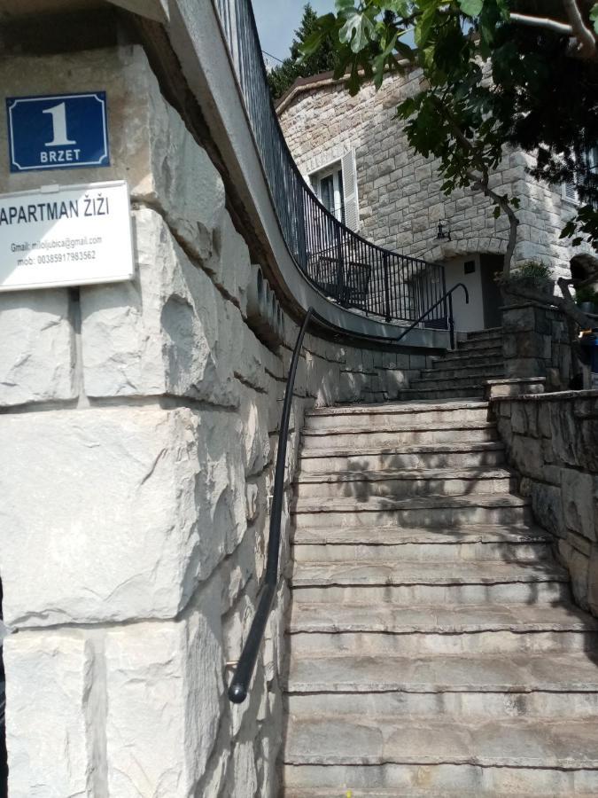 Apartment Zizi Omiš Екстериор снимка
