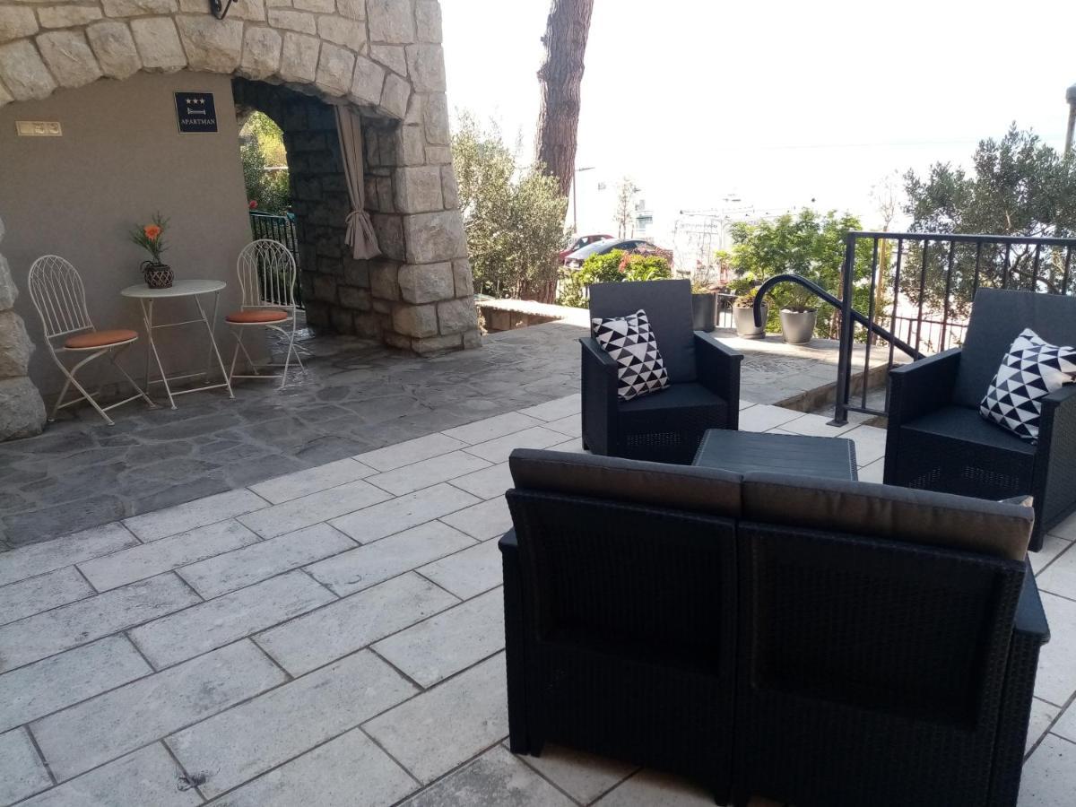 Apartment Zizi Omiš Екстериор снимка